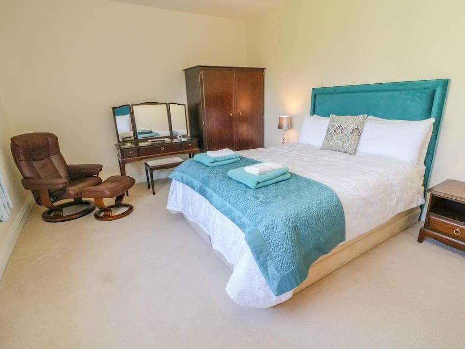 Two Acres- Spacious, Delightful, Pet Free Bungalow Levens Exterior foto
